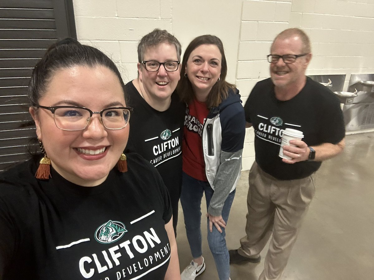 Hanging out with some of our @AISD_CTE @WeAreAISD faves and prospective @AustinISD teachers this morning! @cliftoncds is hiring a #CulinaryArts teacher for SY 24-25. Email sachi.edson@austinisd.org or call 512.414.3614 for more information. @Secondary_AISD