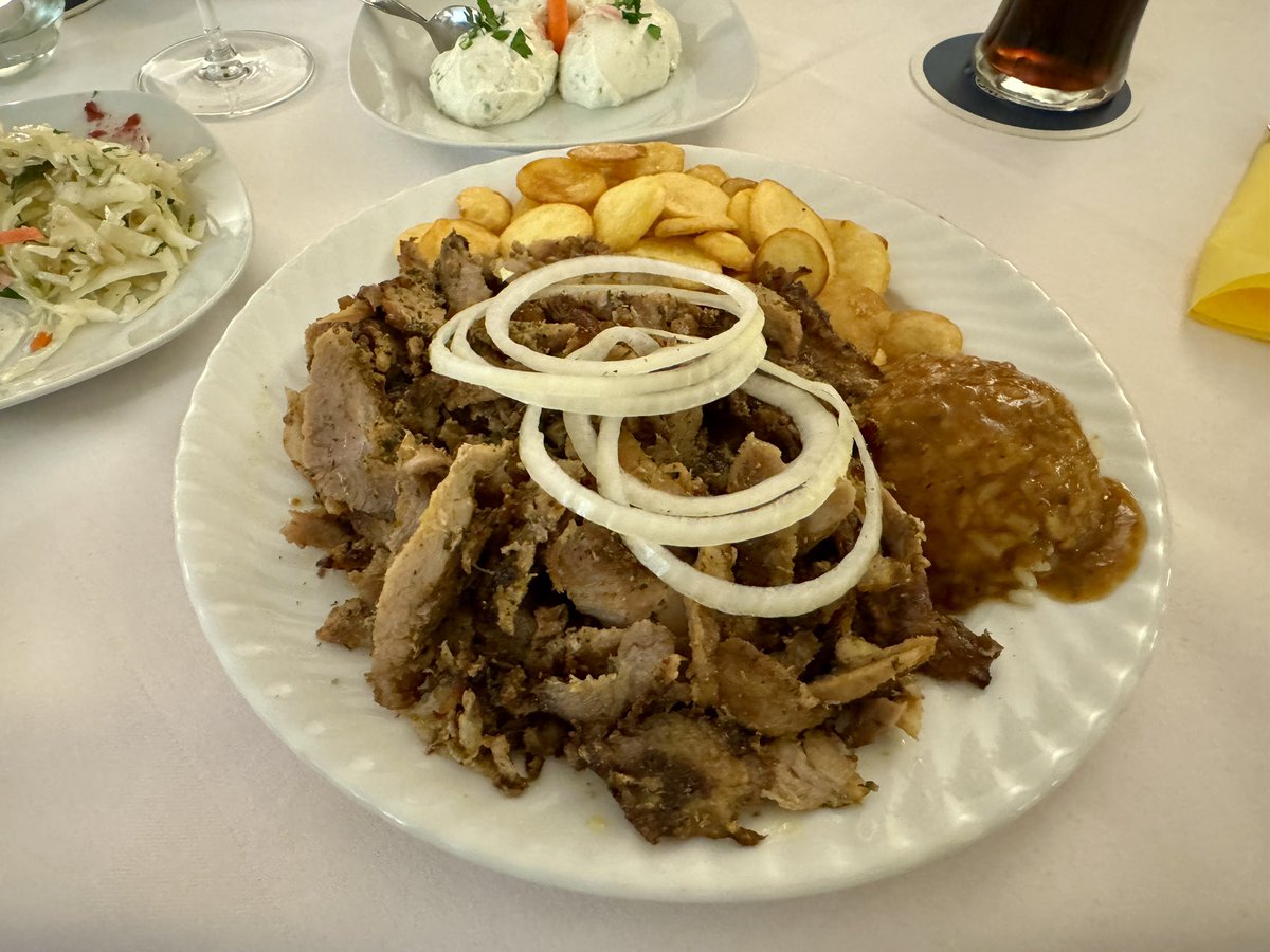 nasemann69's tweet photo. Gyros geht immer.☝️ https://t.co/5J3H8bgGee