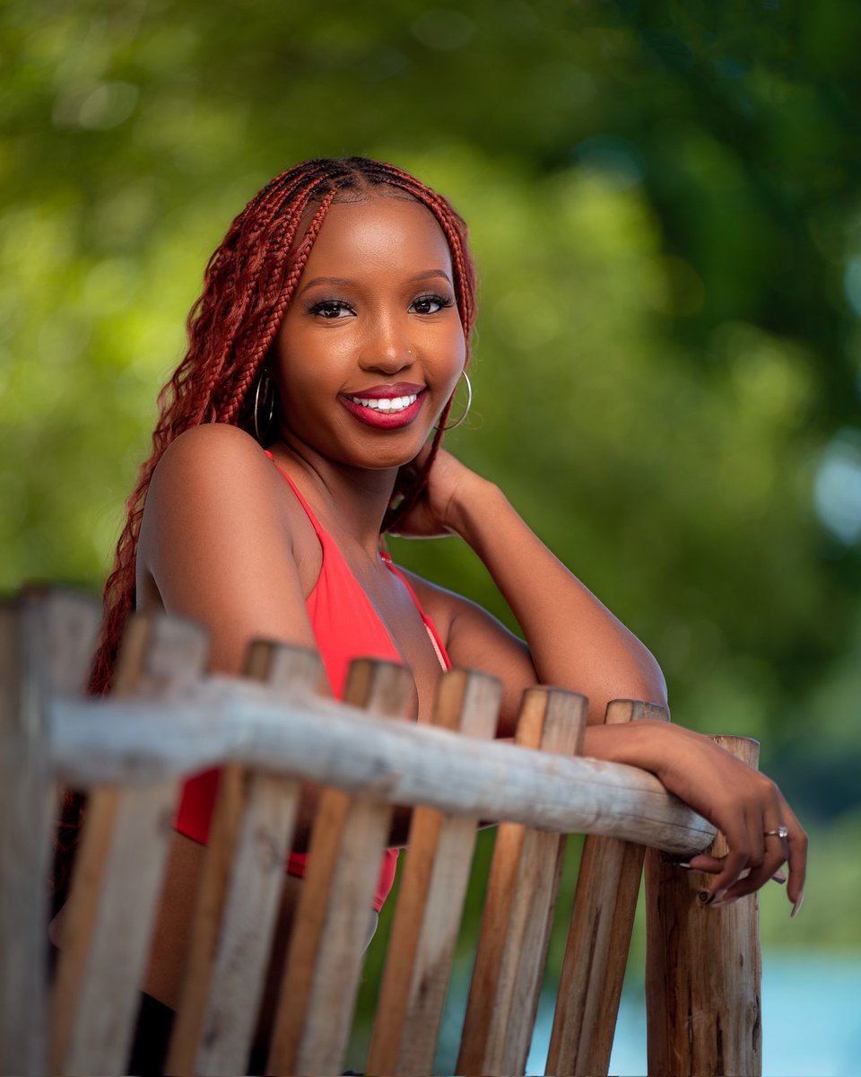 SullivanDante11's tweet photo. Superlative Portraits of Kayla.
Assistant:@chrissschills
#shutterbugske #outdoorphotography #photography #nikon85mm #outdoors #outdoor #photooftheday #mombasaphotography #mombasaphotographer #naturelovers #nikonphotography #photographer #portrait #ig #portraitphotography https://t.co/ep1Y26qt4K