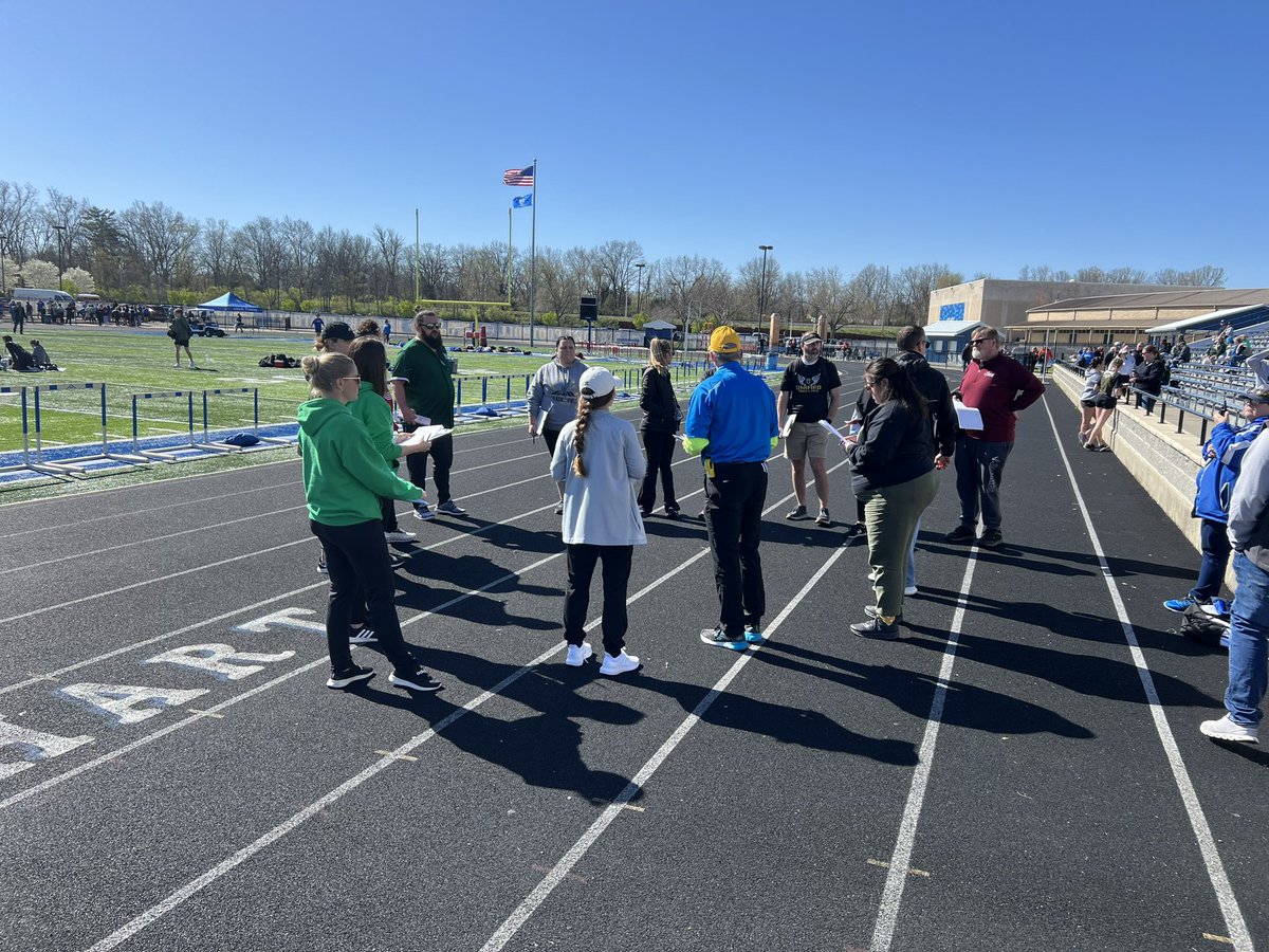 Shout out to @lionsUT @ElkhartHSSports for hosting a wonderful 10 team Unified Track & Field Invitational on this glorious day! Well done, Lions. #beunified @IHSAA1 @IHSAA1SAC @UnifiedCoaches @brianclewis @Neidig @janie_ulmer @SOIndiana