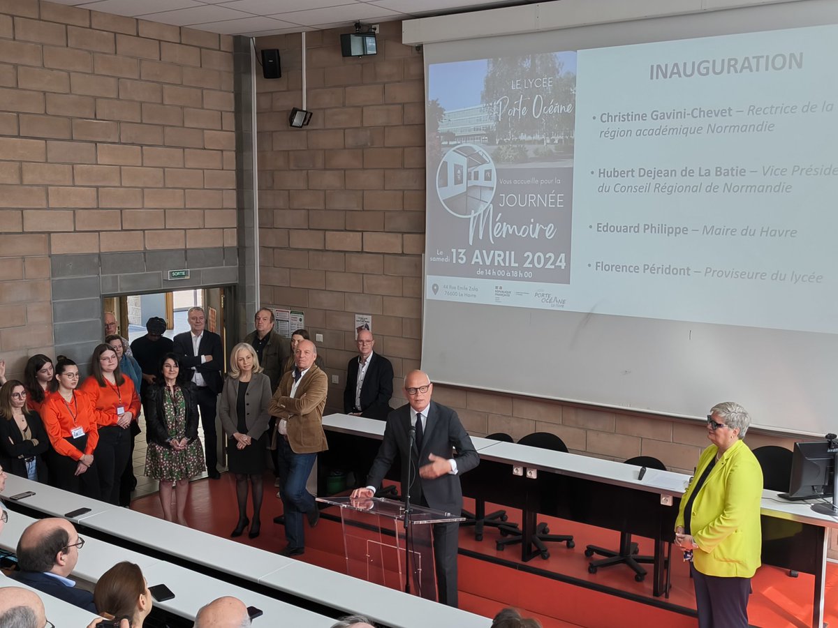 SeydouTraoreLH's tweet photo. ✅ @EPhilippe_LH 🇨🇵 , Maire @LH_LeHavre et Président @LeHavreMetro a inauguré l'exposition " Journée dédiée à la Mémoire du Lycée Porte Océane" avec @ChGavini @ac_normandie et Florence Péridont @LyceePorteO et @HdeLaBatie @RegionNormandie . @ACanayer @NBelloubet @dsden76 https://t.co/h88w4DuzPQ