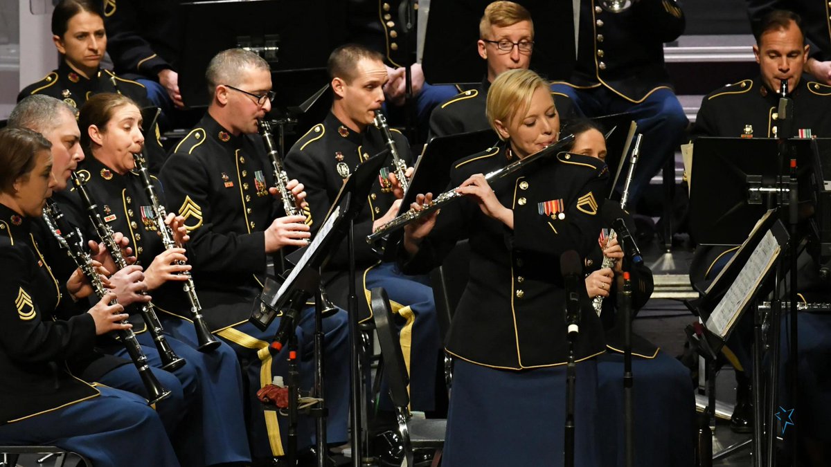 1 week until @armyfieldband takes the stage at Symphony Hall as part of their Northeast Tour. FREE tickets conveniently available at @PrideMarkets 
SATURDAY, APRIL 20 - 3PM

Sponsored by @MGMSpringfield 

Learn more at spiritofspringfield.org

#FreeConcert
#USArmyFieldBand