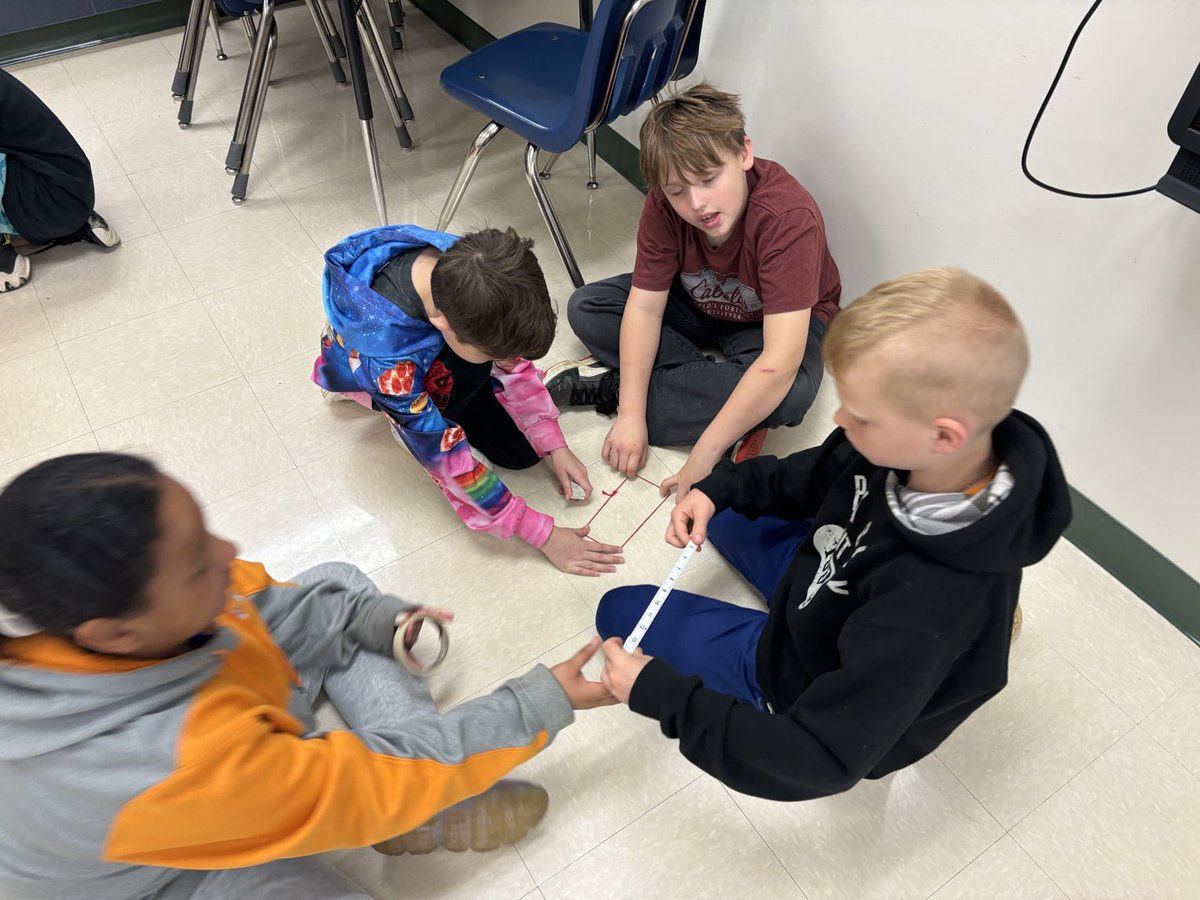 catsspencer's tweet photo. Crazy Eights Math Club practiced area and perimeter as they determined the optimal shape for a farm field. Great cooperation from these “farmers”! https://t.co/ifXwCkQyPQ