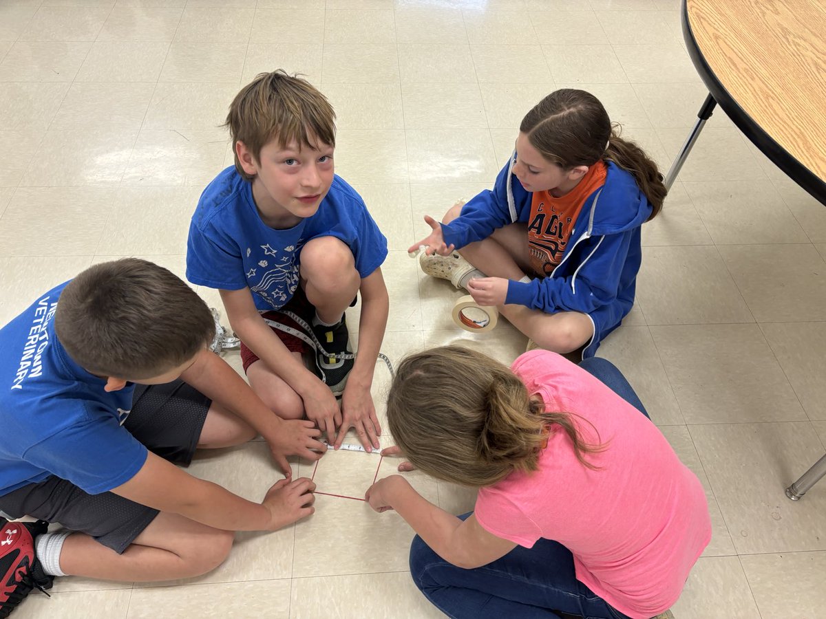 Crazy Eights Math Club practiced area and perimeter as they determined the optimal shape for a farm field. Great cooperation from these “farmers”!
