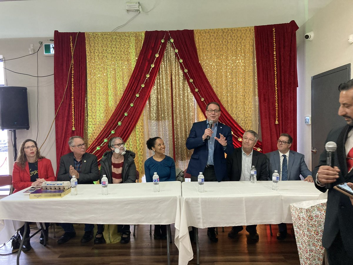 Great day yesterday for the grand opening of the Asian Food Centre on Woodlawn. Good food, great conversations, a wonderful addition to our community.