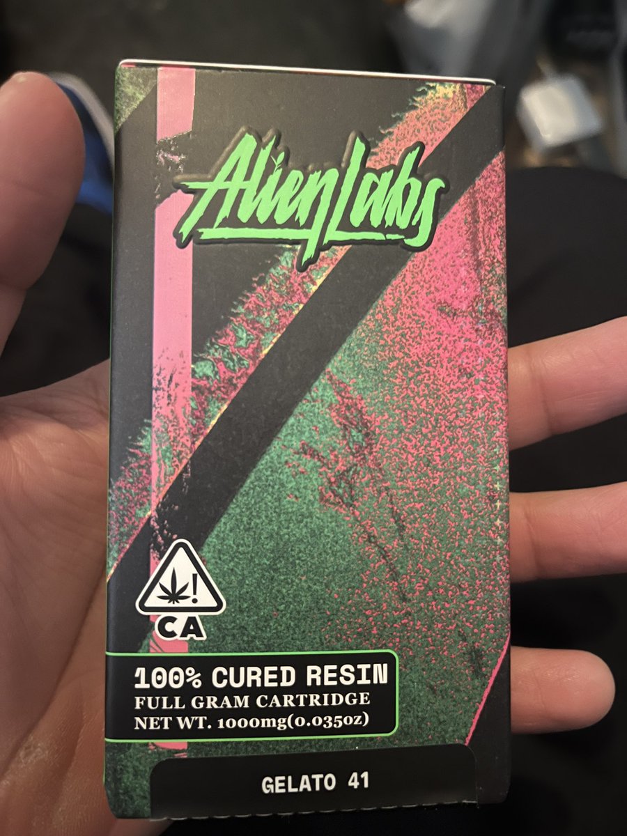 TooBakedForYou's tweet photo. Alien Lab Cured Resin โ Gelato 41 โ ๐ฝ๐งช๐จ first time trying cured resin ๐ฅ pretty Danky ๐
packs a delicious punch with a fruity, creamy sweet nose and earthy flavor. Happy Saturday, stay medicated ๐ฝ๐จ๐ #CannabisCommunity #alienlab #fuckcancer #cannabisheal https://t.co/PNb7Reacog