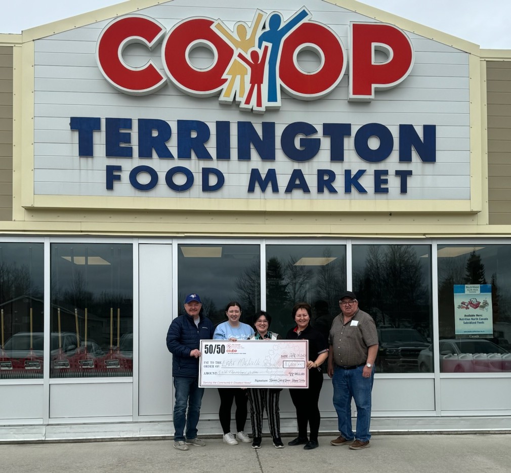 Thank you to Terrington Co-op and the Kinsmen club for their donation of $1500 to the LMS Nanuk Players trip to Corner Brook for the provincial drama fest in May! 🎭