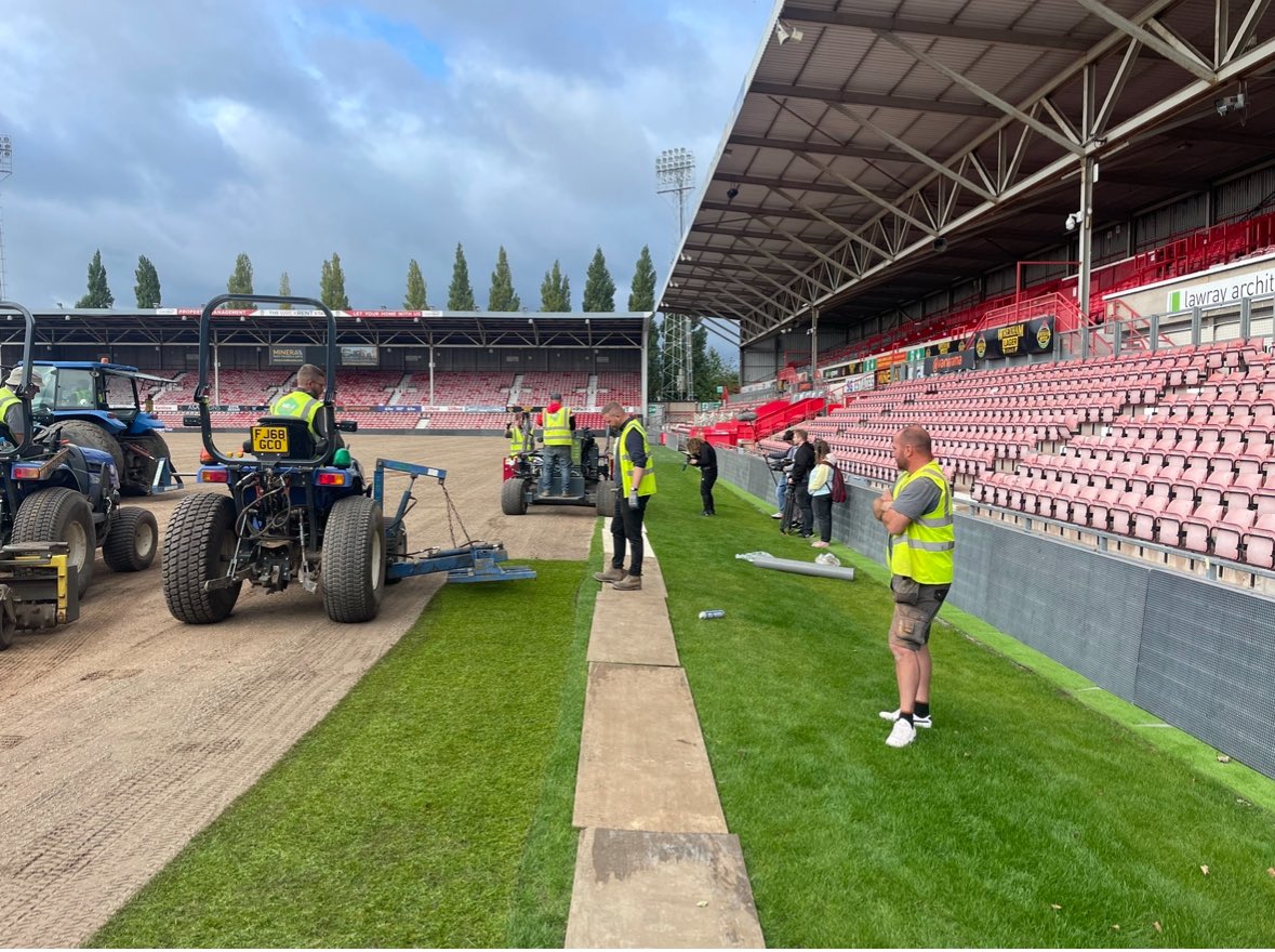 Warm congrats to our clients AFC Wrexham and their top groundsman @paulchal. It’s been a great journey for all the team involved in the pitch project. Who said poa pratensis wouldn’t last a season in the UK? 4th season this year…@queensgrass @seangoodwin19