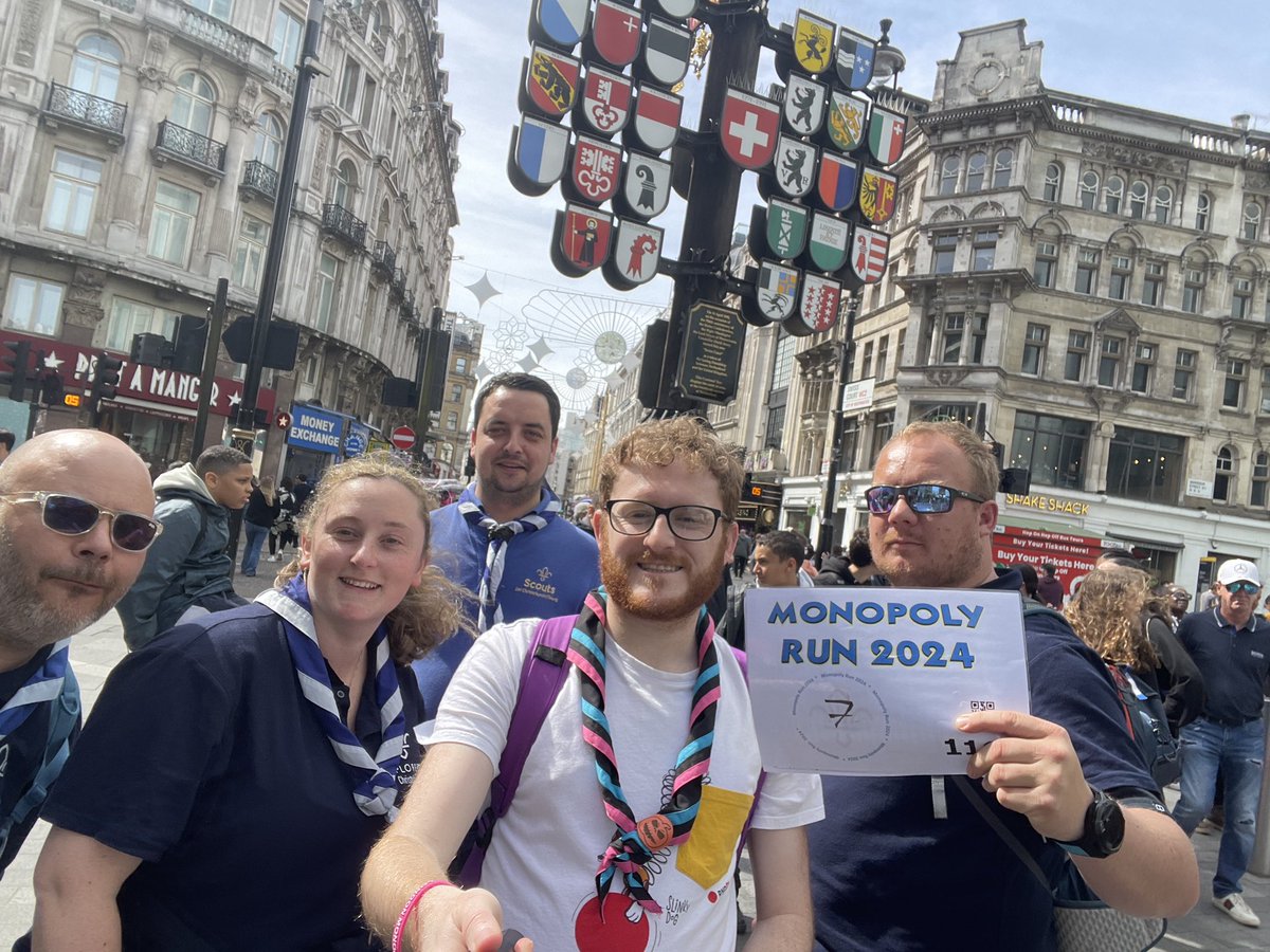 HuwieP's tweet photo. @monopoly_run #mr24xray #116 #leicestersquare https://t.co/RZAhkg4R2k