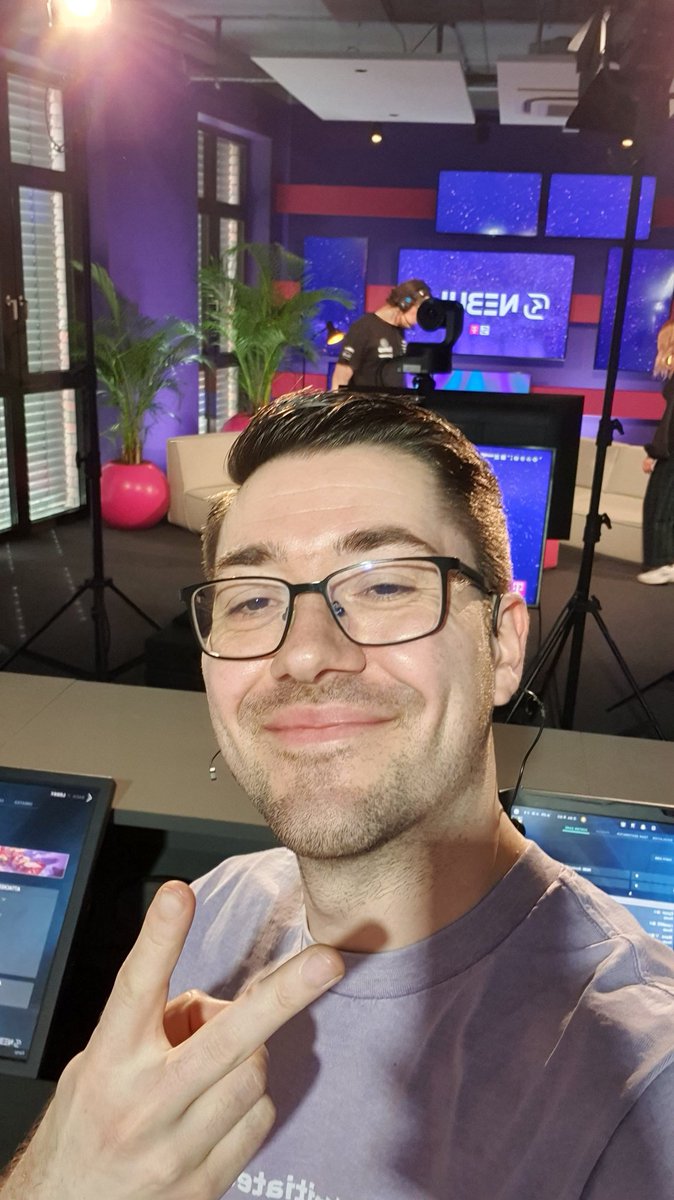 Headshinsky 🎙 tweet media