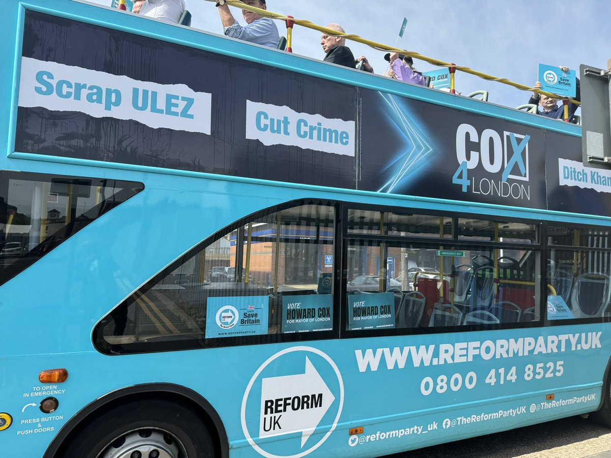 Good to see the @reformparty_uk battle bus in Bexley along with our tremendous taxi - vote @HowardCCox @Cox4London on 2nd May