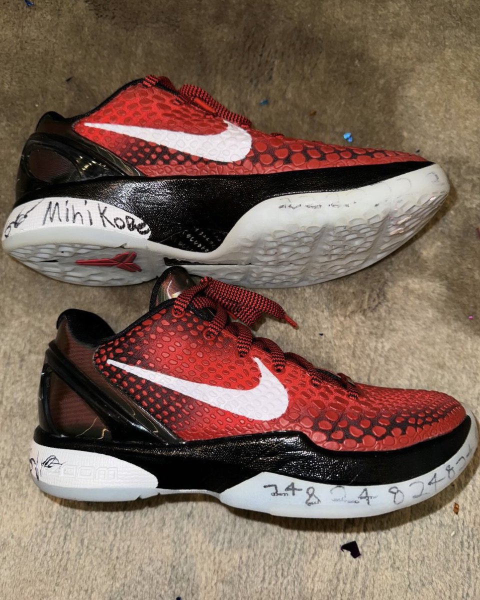 DailyLoud's tweet image. Kim and Kanye’s son hits a game winner even though he traveled 😂…. Youth sports these days are rough