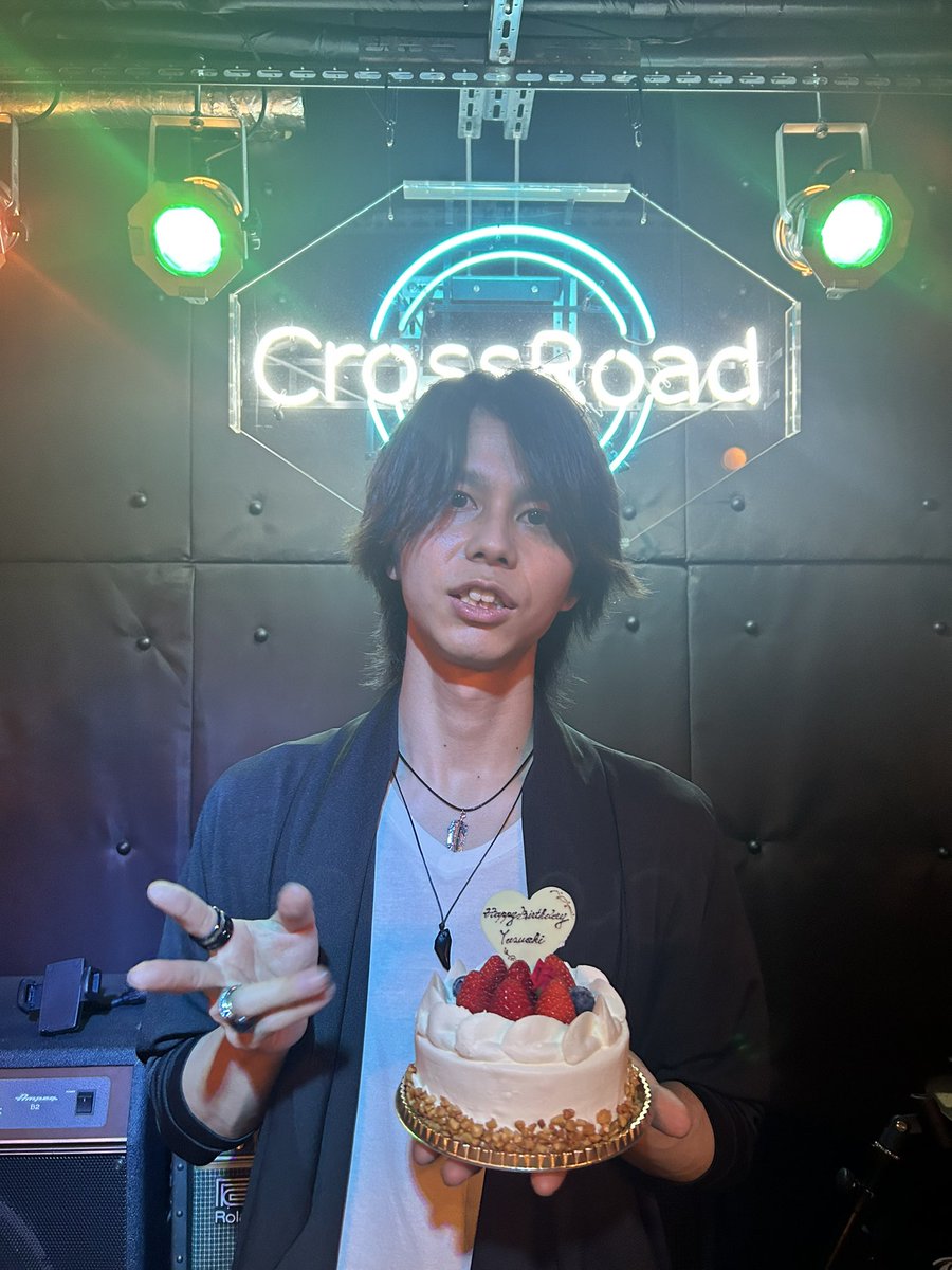 pierce_apstrph's tweet photo. 🎉Happy  birthday yasuaki🎉 https://t.co/hkMxZLBM6k