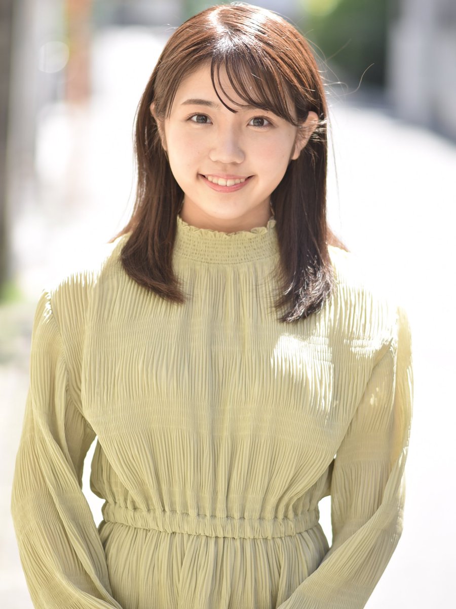 就活体験記、今回はESと面接編🙋‍♀️ 私の当時のESの顔写真と全身写真