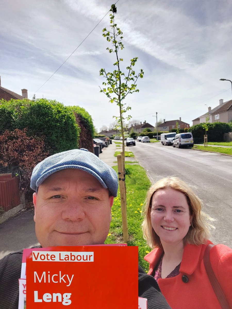 Walking shoes on today. 🌞 day. Out & about in the ward, had plenty of topical conversations with residents. Casework too🌹