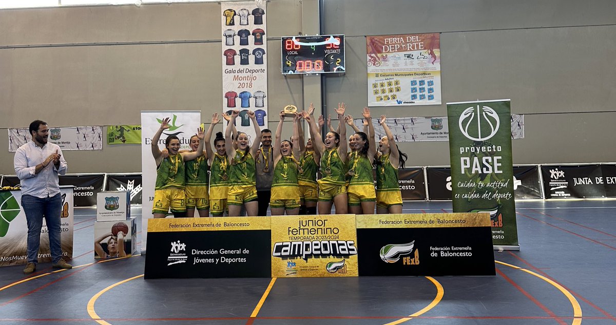 🥇𝗖𝗮𝗺𝗽𝗲𝗼𝗻𝗮𝘀 𝗱𝗲 𝗘𝘅𝘁𝗿𝗲𝗺𝗮𝗱𝘂𝗿𝗮 𝗝𝘂𝗻𝗶𝗼𝗿 𝗙𝗲𝗺𝗲𝗻𝗶𝗻𝗼 ➡️Nuestras chicas del Junior C.B AL-QÁZERES ADC ‘A’ se han proclamado campeonas de Extremadura. ¡Enhorabuena chicas y cuerpo técnico! 🏆🥇 💚💛💙 #SomosCantera #SomosFamilia