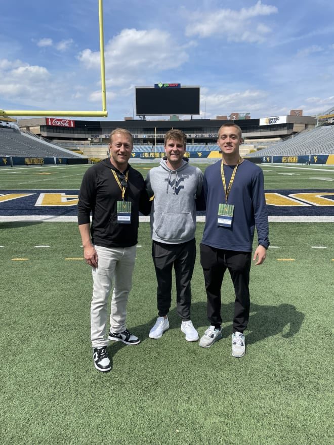 Link: rb.gy/q0ec48 Carmel (In.) Carmel 2026 QB Anthony Coellner visited #WVU in the winter for a junior day event but made the trek back to campus for a spring practice.
