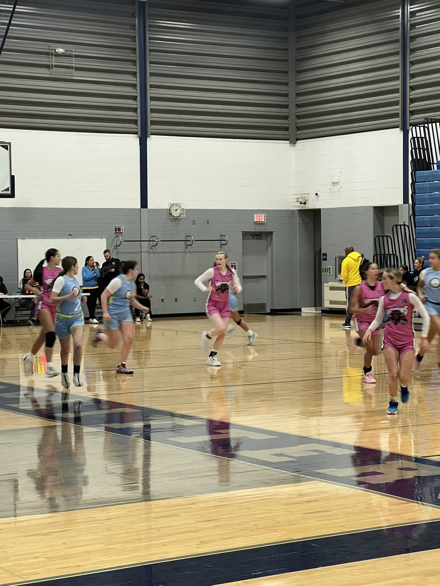 wadesworld32's tweet photo. Oh itβs On like pop pop pop corn already!!!! #AprilShowersClassic
@LBInsider @LBIPremierBB @WilkinsReport πππ https://t.co/U1Y4wZUGSa