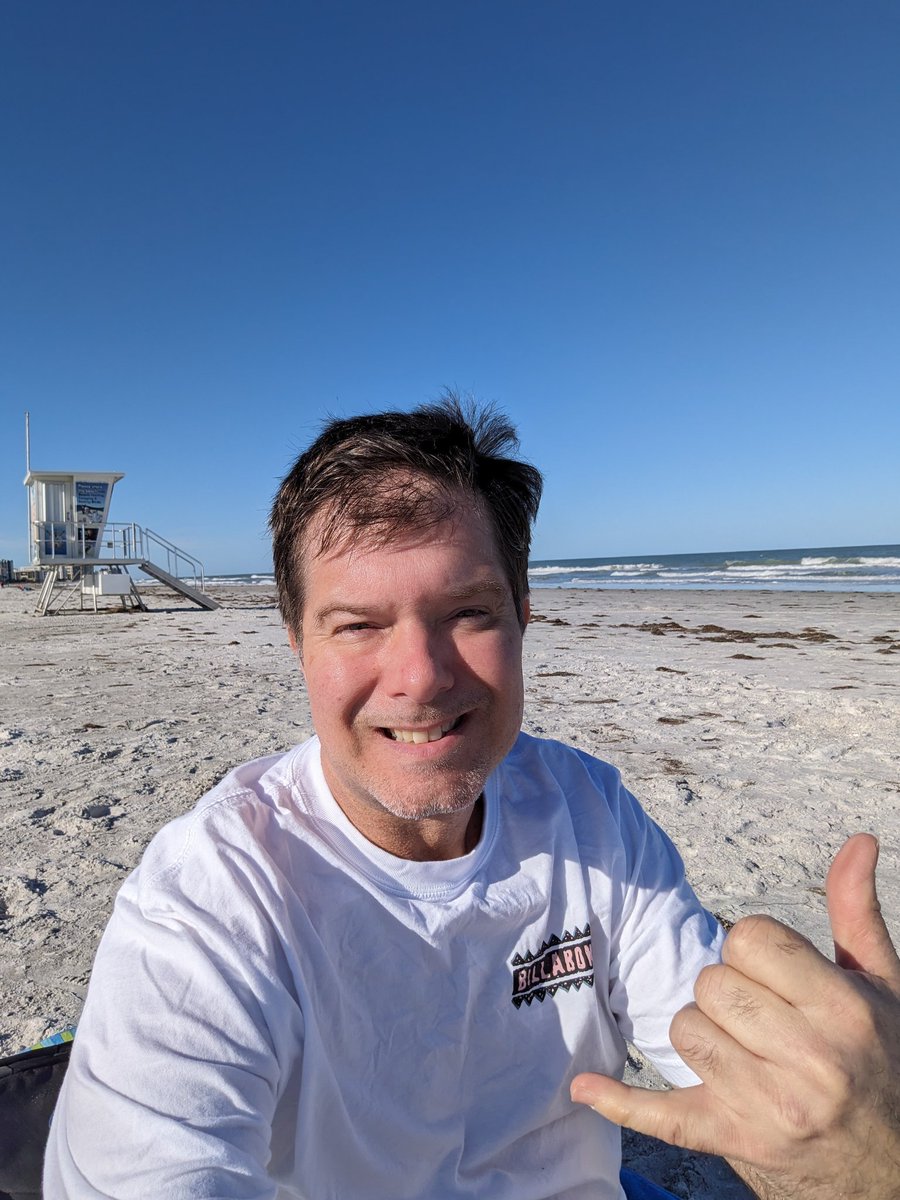 playfullwind's tweet photo. Always good to have a beach day #SandKey π€π» https://t.co/HQkNuU0had