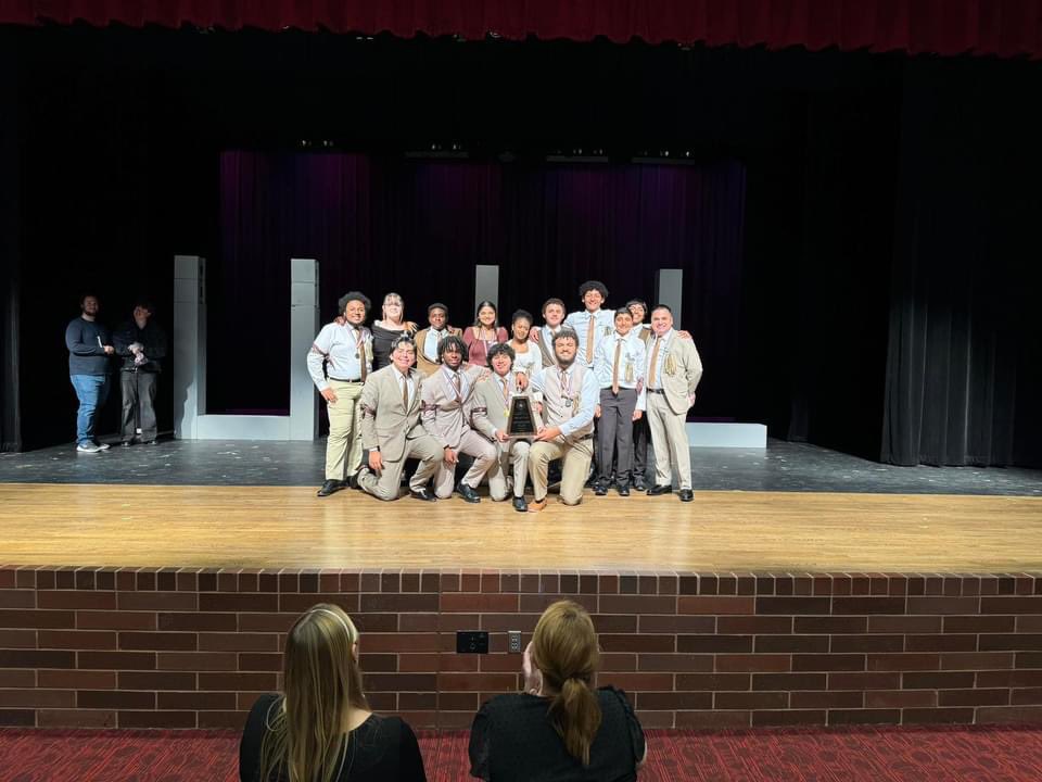 herbertoneiljr's tweet photo. Super proud of the Hempstead Theatre Company! Their production of βEquusβ has advanced to Regionals! The show was once again outstanding! Shout out to Director Arias and all the amazing students! #HigherHeights #AreaChamps #Straight1s https://t.co/bI6IfEhN6D