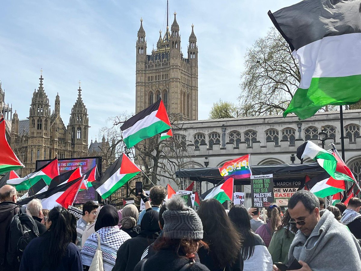 The London march for Palestine has reached Parliament Square Photo by @hamrakabira #GazaGenocide‌