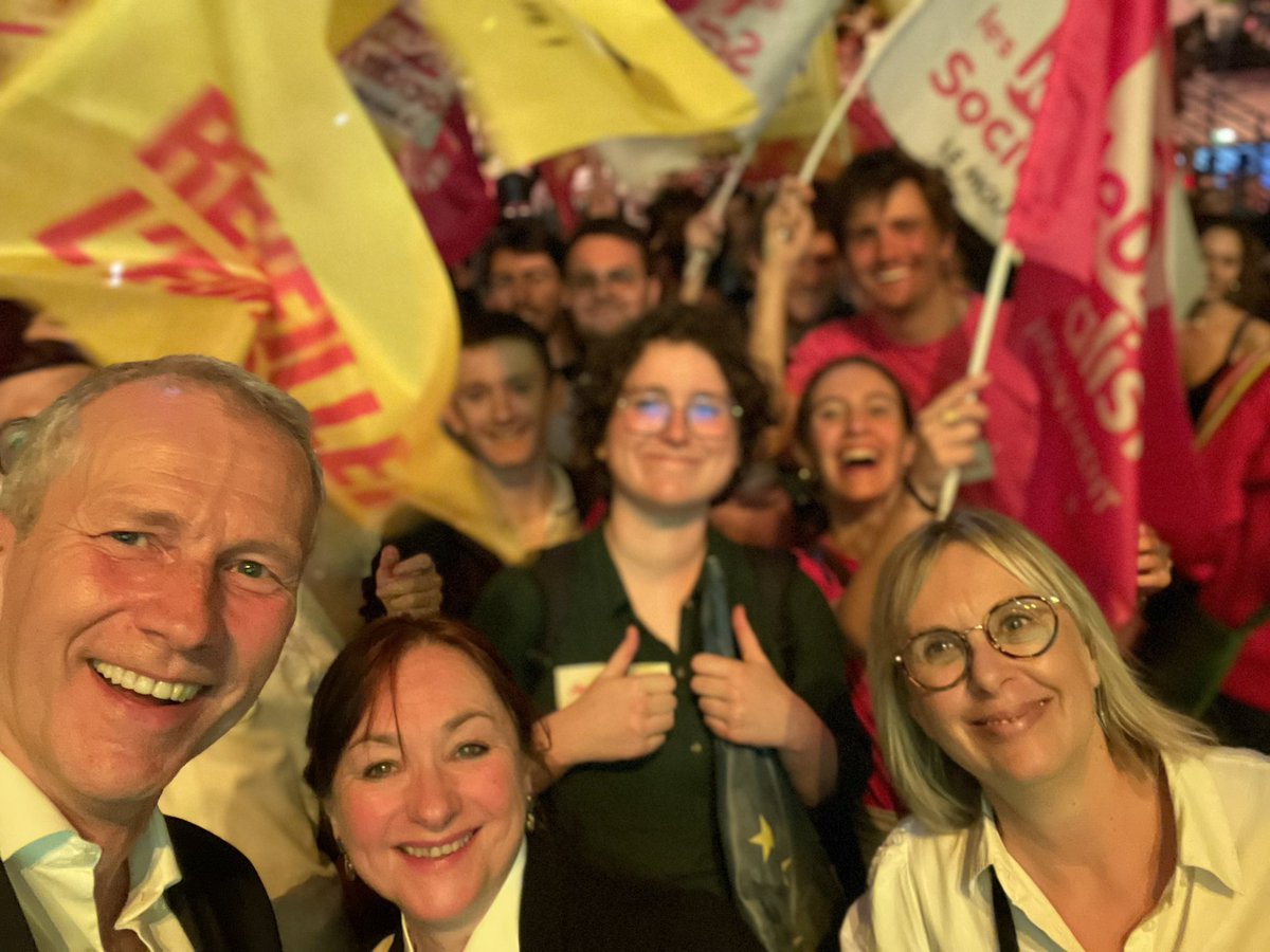 Prêts pour le meeting de @rglucks1 à Nantes ! Toutes et tous mobilisés pour #ReveillerLEurope 💪🇫🇷🇪🇺