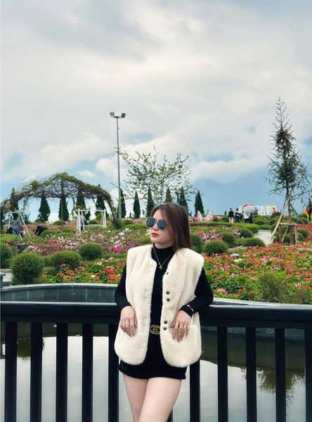 Jonatanborraz's tweet photo. Em đẹp https://t.co/6sb3tDzEok