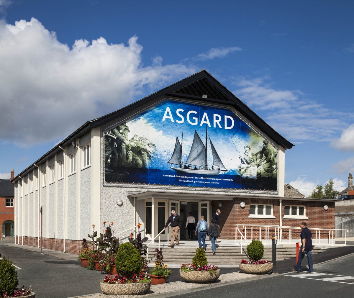 We regret that the Asgard exhibition at the National Museum of Ireland- Decorative Arts & History will be temporarily closed from Monday 15th to Friday 19th April. #MaritimeHistory museum.ie/en-IE/Museums/…