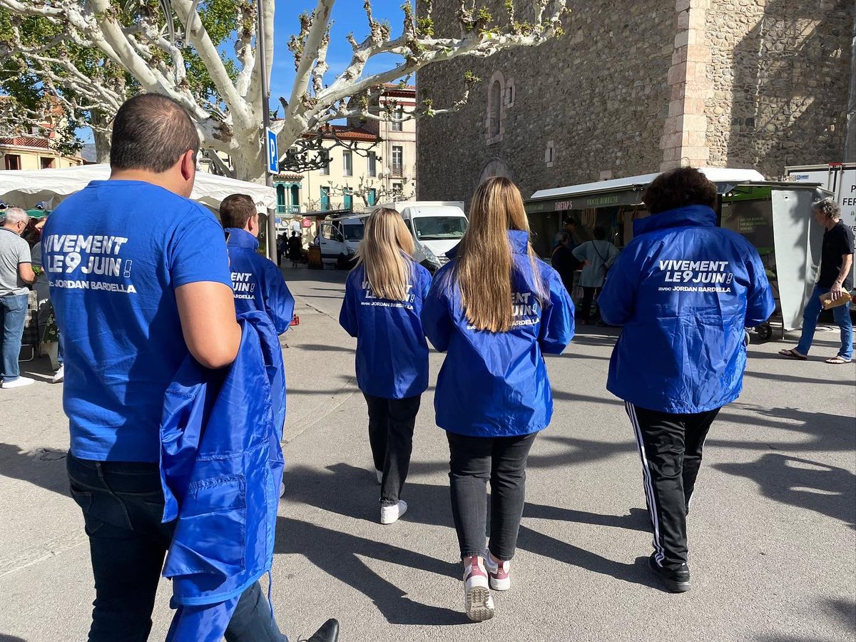 📍 Marché de Prades et boîtages ce matin aux côtés de la députée @Sandrine_Dogor et son équipe sous le soleil des P-O ☀️ #jeunesbardella #vivementle9juin #rassemblementnational #rnj