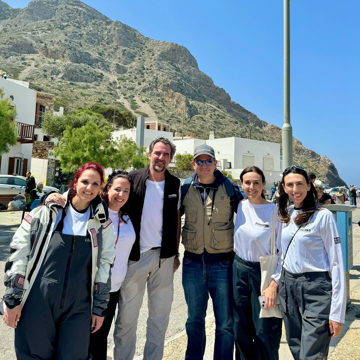 THI_OneGreece's tweet photo. Yesterday, #THI team embarked on a meaningful journey to Sifnos alongside #AxionHellas for their 16th mission offering medical services and cultural events on remote #Greek islands. (1/2) https://t.co/Nj3S22LLMr