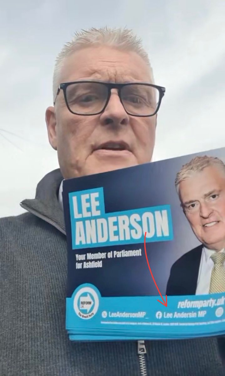 If you were wondering why 'Lee Andersin' is trending, this is why... (The best bit is that he chose to pose with it.)