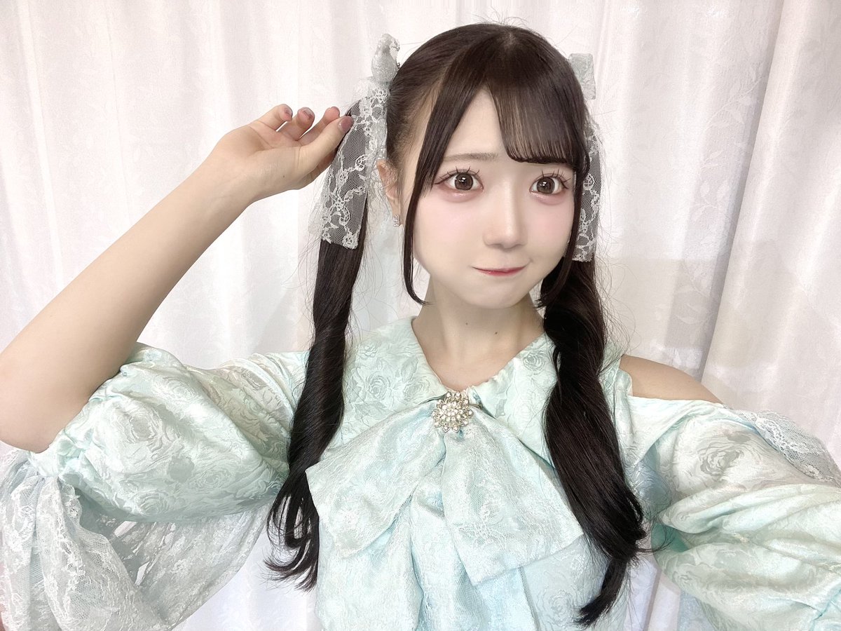airi_sghc's tweet photo. 初期衣装チェキ撮影会ありがとうございました❕久しぶりに着れて嬉しかった🥹♡夏フェスとか色んなこと思い出して懐かし〜ってなった！
みんな会いに来てくれてありがとう幸せ♩♩ https://t.co/toRgKeaiim