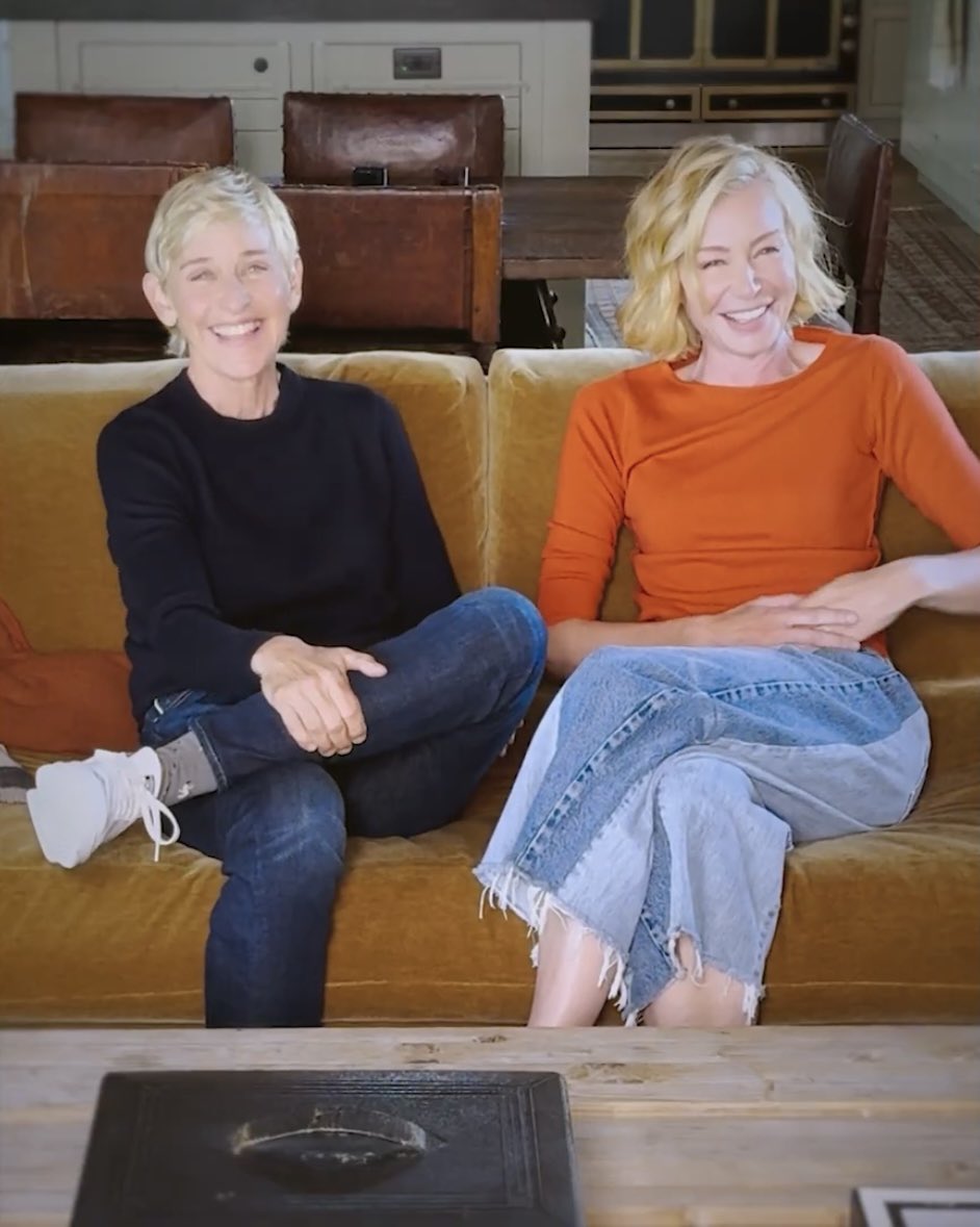 EllenD_world's tweet photo. WE . LOVE. THEM. 
😭😭😭😭😭😭

Ellen &amp; Portia 🩶 https://t.co/rdxj600dBB