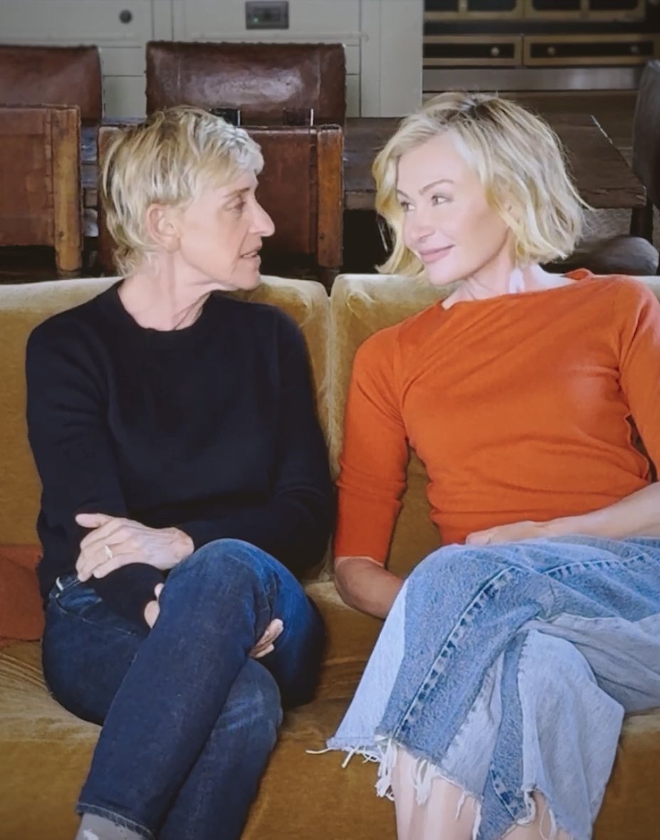 EllenD_world's tweet photo. WE . LOVE. THEM. 
😭😭😭😭😭😭

Ellen &amp; Portia 🩶 https://t.co/rdxj600dBB