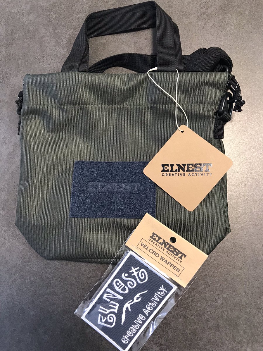 zkatsu19's tweet photo. 3月に #Mightry で見てからずっと買いたかったミニバッグ、#アースデイ東京 に出店されてた #ELNEST さんで購入しちゃったー！！
サイズ感が良いし、形もかわいい✨
店員さんお薦めのワッペンを付けると雰囲気が変わるのもすごく良い✨
使うのが楽しみ💖色違いも気になるー。
#井浦新
#えるねすと https://t.co/sGbQQo5Klo