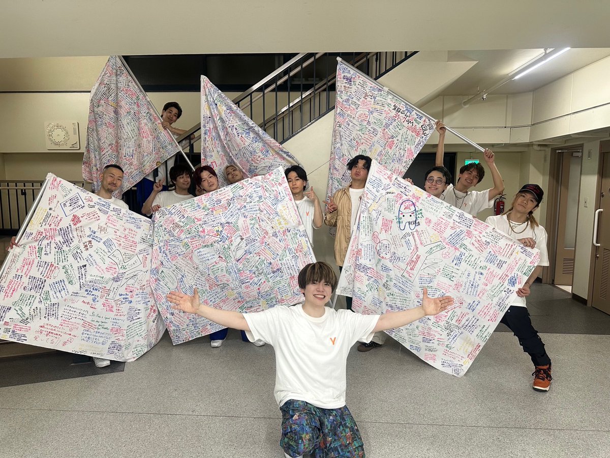 yuma_u_official's tweet photo. 5th Anniversary LIVE「Y」終演いたしました！！楽しかったな〜！みんなにとって、今日のライブが明日のパワーになりますように！まずはたくさん食べてねます！！ありがとうございましたー！！（内田） https://t.co/iE24nGMIlK