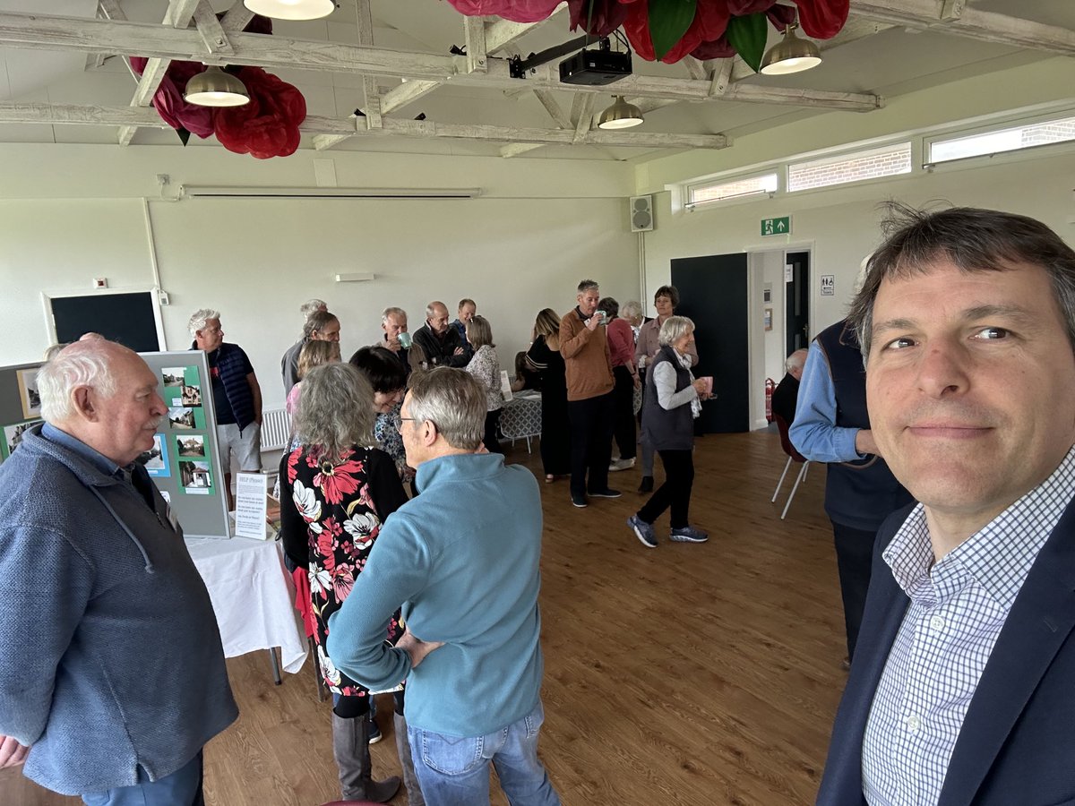 Very pleased to enjoy conversations with residents of Redlynch,Woodfalls and Lover with their excellent local Councillor Zoe Clewer … the transformation of the ‘Old School’ building in Lover is a great credit to the community led by their Chair Nick Gibbs