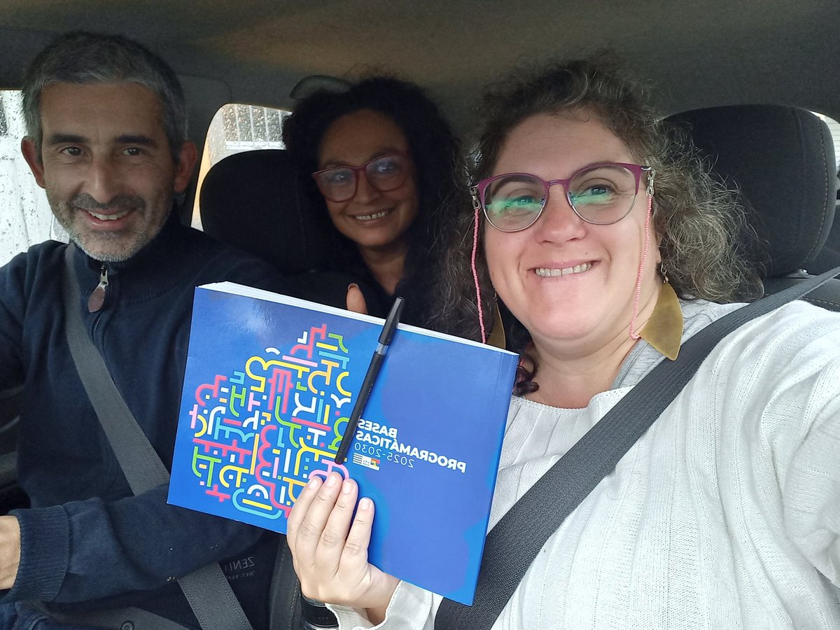 Llegamos a Tacuarembó con <a href="/Pablocagg/">Pablo Caggiani</a> <a href="/Acalzada1973/">Ana Calzada</a> 
Vamos a presentar el Programa del <a href="/Frente_Amplio/">Frente Amplio</a> 
❤️construcción colectiva 
💙 mirada transversal
🤍Futuro