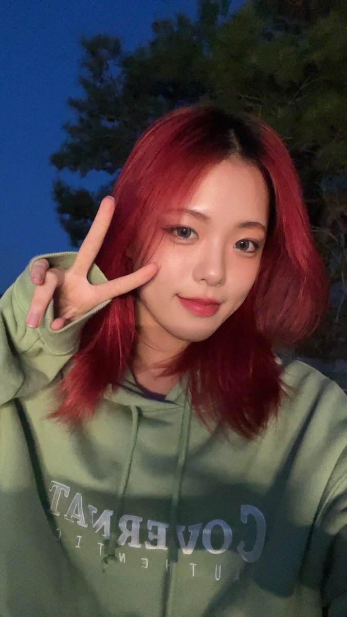 Lapillus_twt's tweet photo. 💋🍓🍀🌷💚

#Lapillus #라필루스 #Yue #유에 https://t.co/T3G47f0pS7