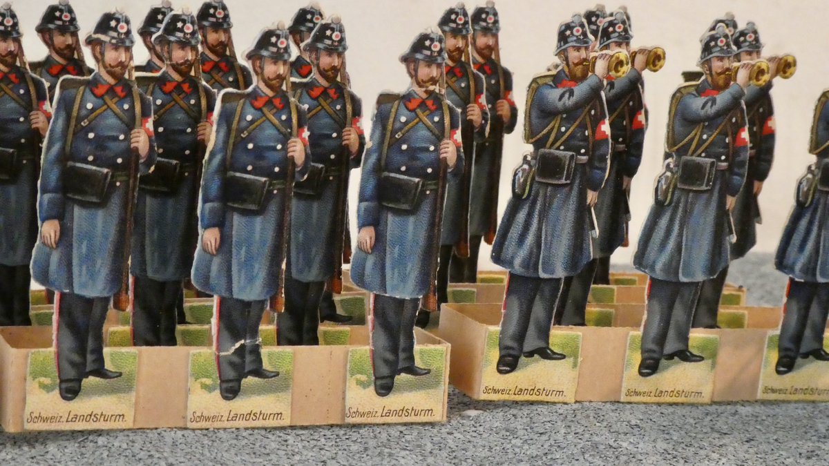 PabloGr13346576's tweet image. 🇨🇭🇨🇭🇨🇭Swiss Army paper soldiers

"New" set of Swiss Army 8.5 cm paper soldiers from Fridrich des Grossen - Luxus Papierfabrik (Berlin, Germany).It was produced c.1900. 

soldatini.eu/2024/04/swiss-…

#eusoldatini, #LuxusPapierfabrik, #Papersoldiers, #Schützen, #SwissArmy #Landsturm