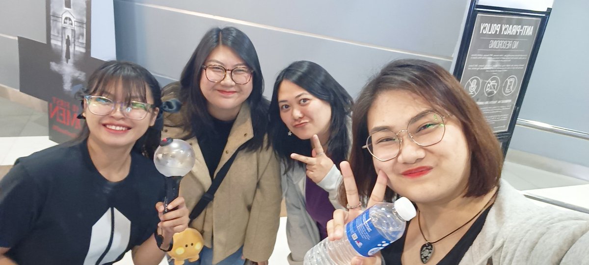 K3tiff's tweet photo. Watched Dday movie and gained a new army friend 😊💜🫶🏻 @Minjilyn https://t.co/J4NESDGnqf
