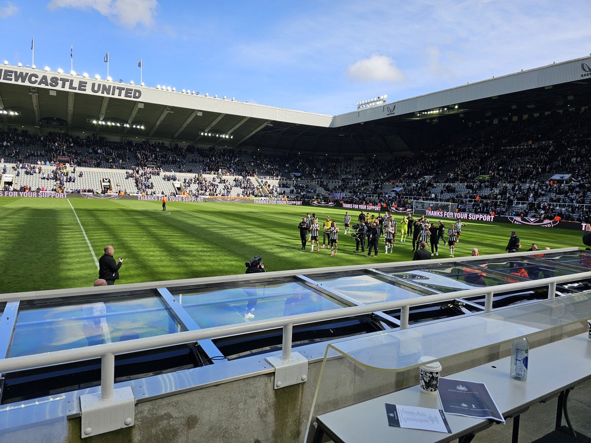 Hitting form at the right time. Sensational today: how good was Schar? Guessing some of those Howe critics from a few weeks revisiting those opinions now...? #nufc