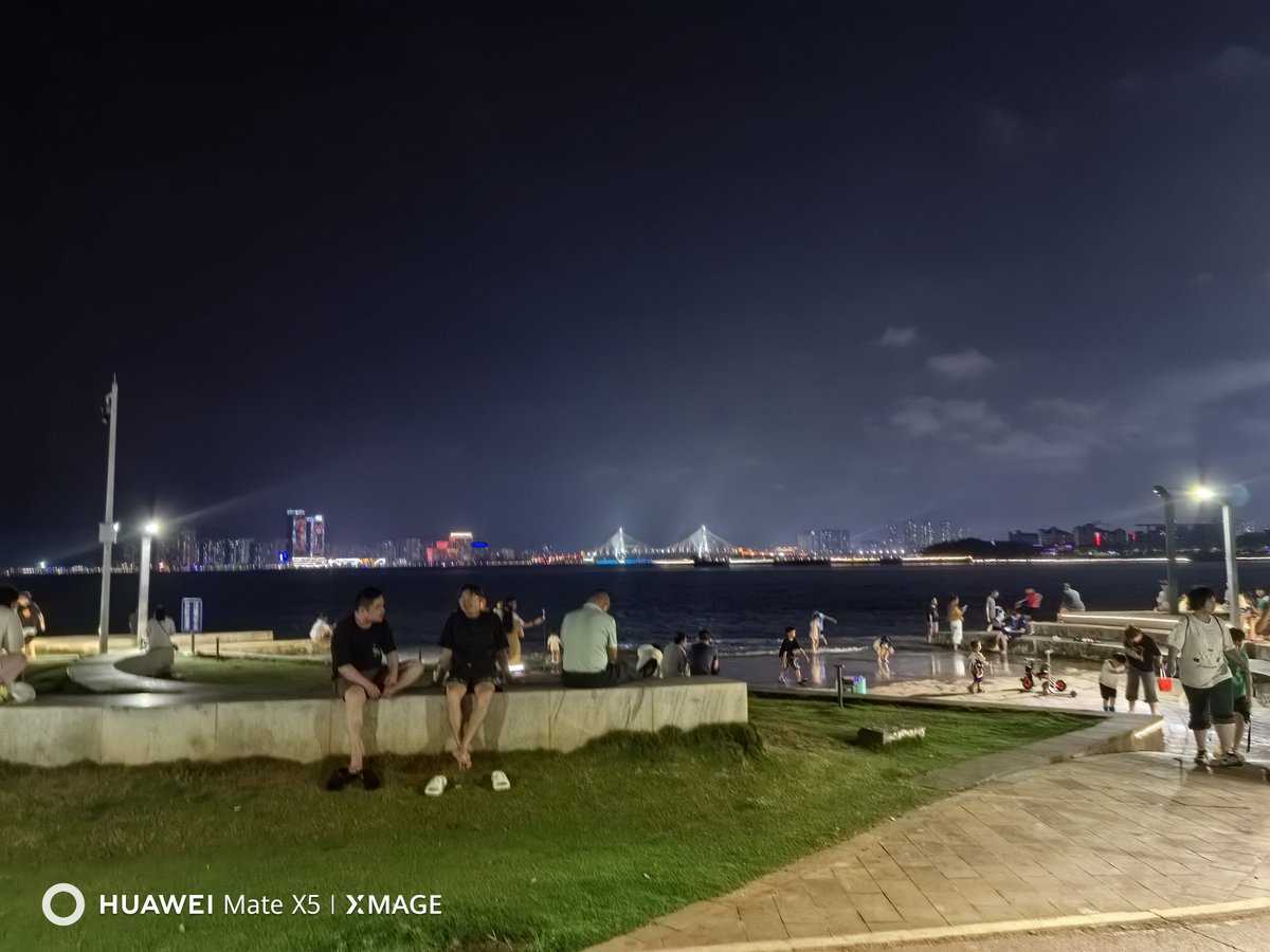ynnnn1522696's tweet photo. 消博会的海南海口。国泰民安。。 https://t.co/qaCTqUI8Pv