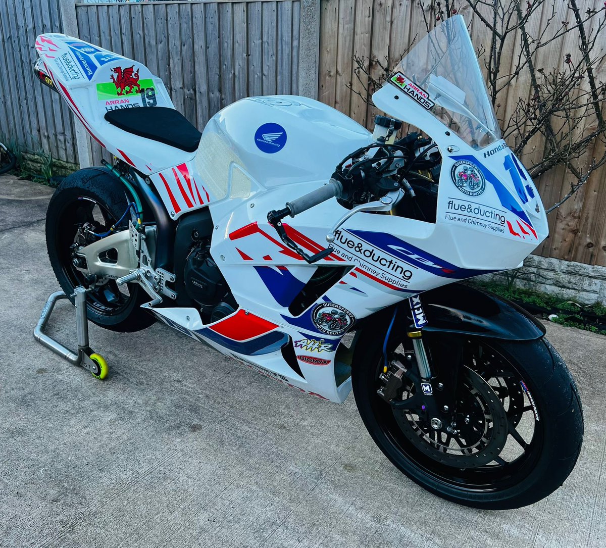@QueensferryMoto are sponsoring @ArranHands19 racing in 2024 so we’re hosting a Tour to the @S100isleofman - #Southern100Tour - 8th - 12th July, 4 nights DB&B - Farmhouse in Castletown sleeps 10 - Return ferries Book up, get involved & enjoy the racing 👊👌🇮🇲 DM for info👍