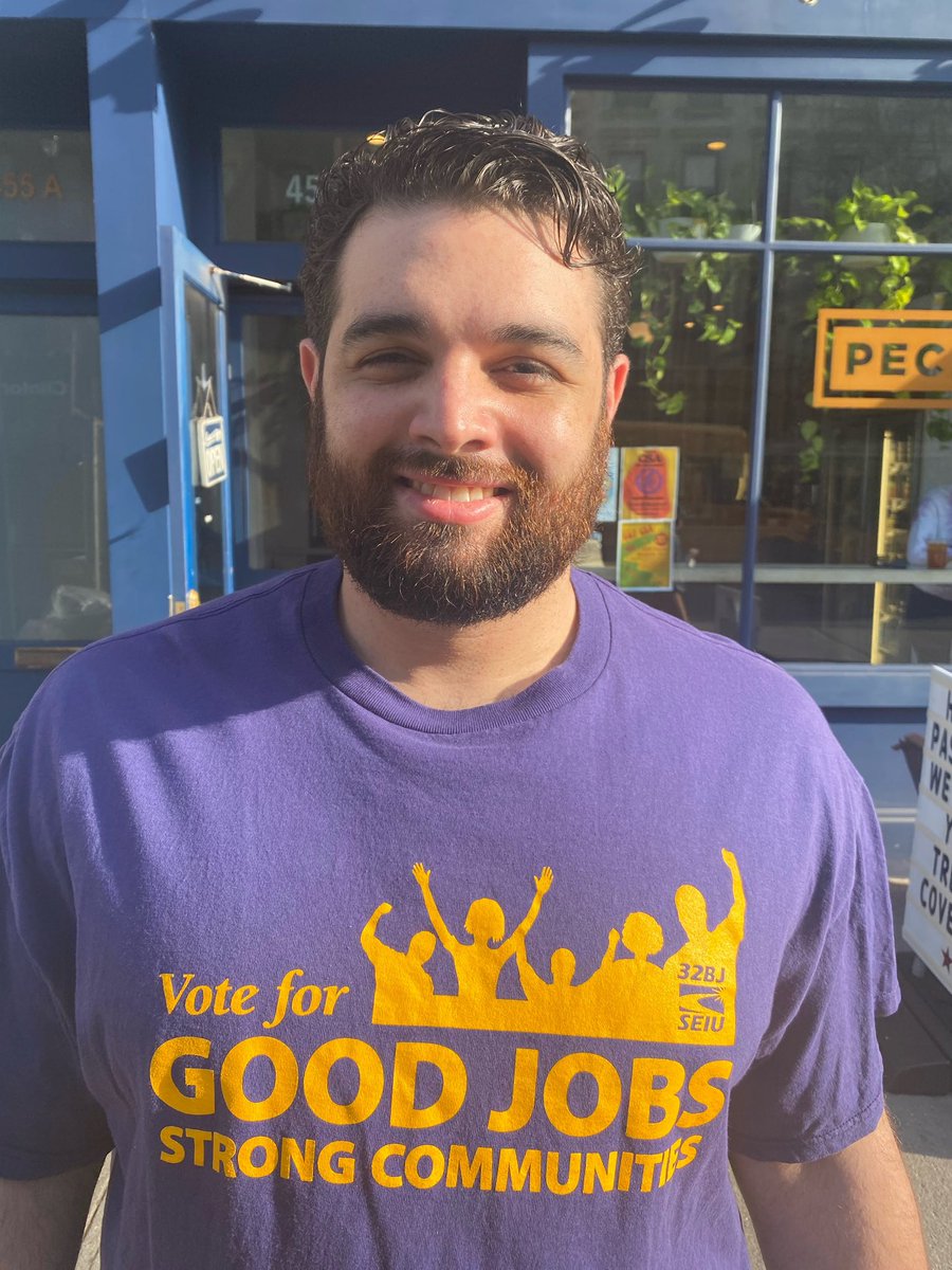 MorganDRubin's tweet photo. Happy Birthday to @BenLavender13, the best labor organizing, powerlift award winning, animal loving @Lions fan the world has ever known 🎉🥳❤️ https://t.co/jzo7FWDk8g