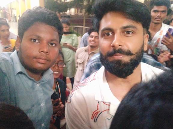 Our Ashwin with fan boys 🔥🔥🔥

#Ashwinkumar 

PC : @inspiringak 🫶
Tku.