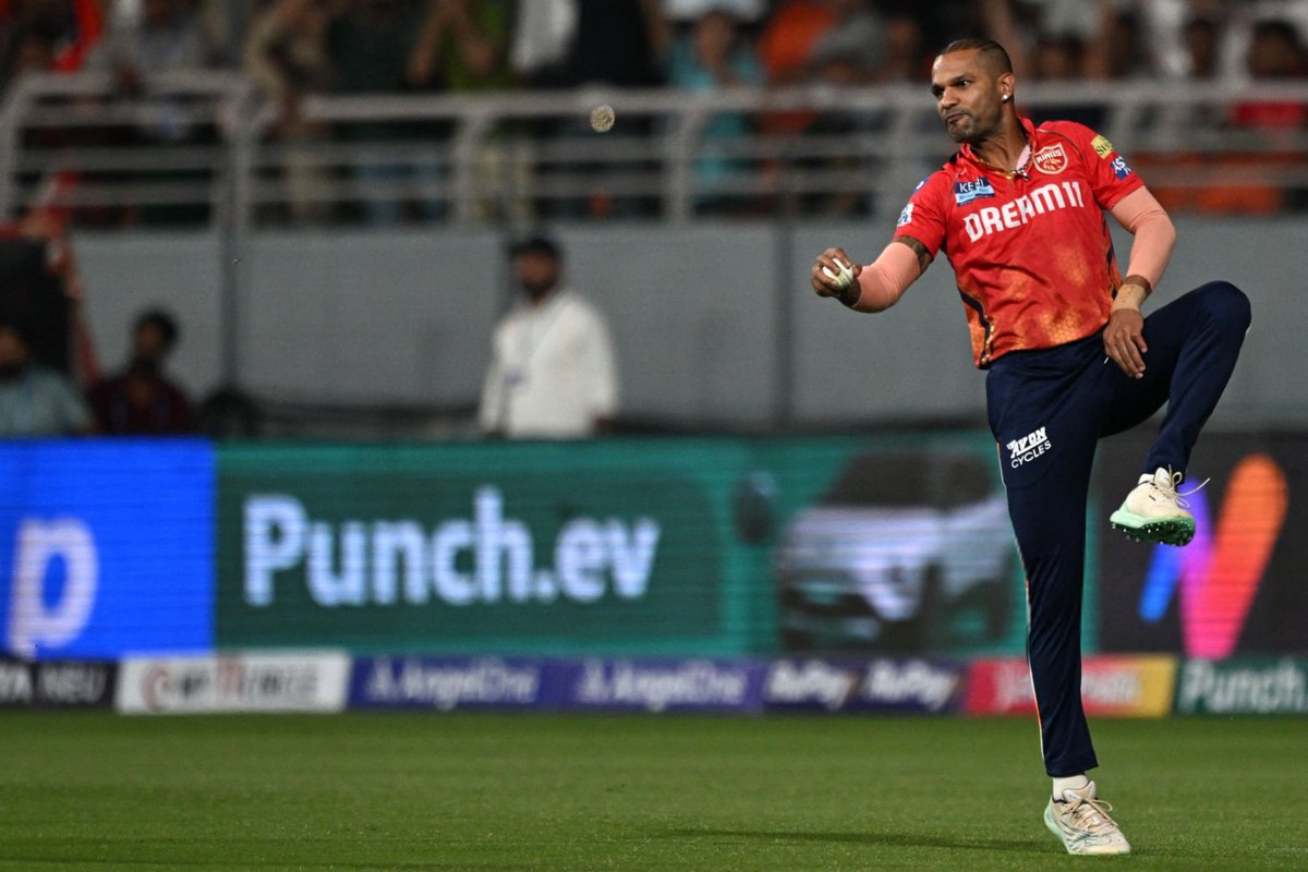 Shikhar Dhawan misses the game against RR due to a niggle 

#IPL2024 #PBKSvRR #ShikharDhawan