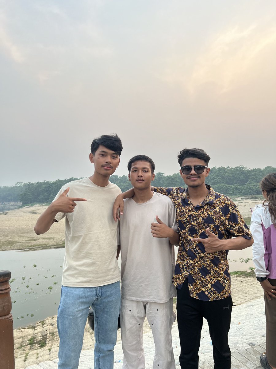 UjjwalReezal's tweet image. #NewYear2081 

#Sauraha 

And Hami 🫶🔥

#Nepal #Fyaste #NewYear