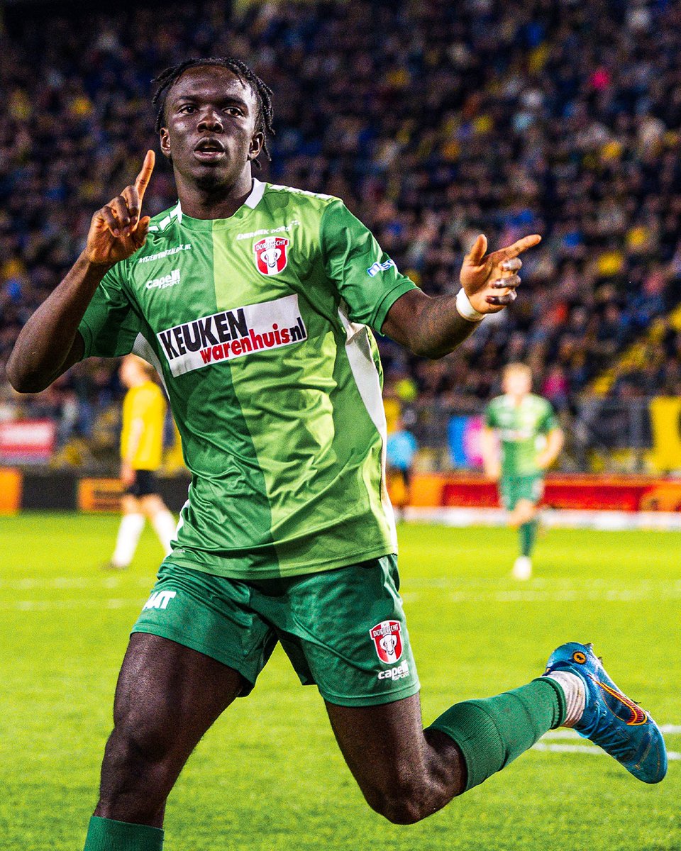 fcdordrechtnl's tweet photo. Welke 𝐠𝐨𝐚𝐥 was het mooist? 🔢

#NACDOR
📸 FestenFotografie https://t.co/K1mJryWHaZ