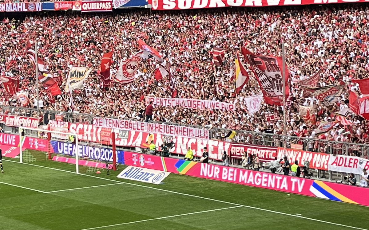 Südkurve in Topform. #FCBKOE